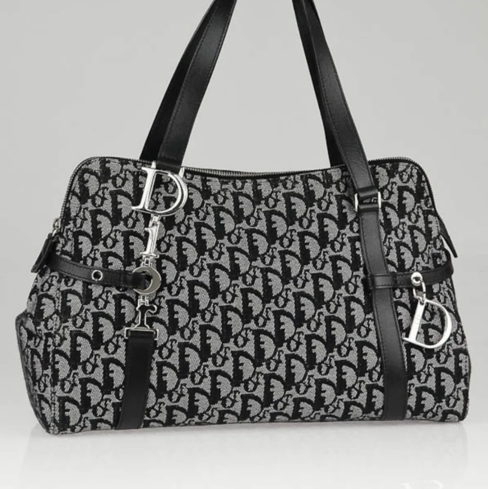 DIOR Diorissimo Trotter Charm Bag - Picture 14 of 14